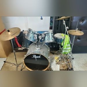 Pearl 11 piece Complete Drum Set with Cymbals - Rock - Aqua Blue Glitter